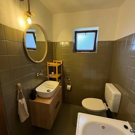 Dvor U Hrivka Heľpa